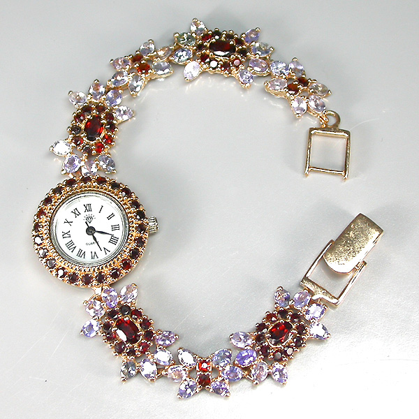 Часы с гранатами и танзанитами