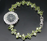 Часы с браслетом, инкрустированном перидотами Серебро 925