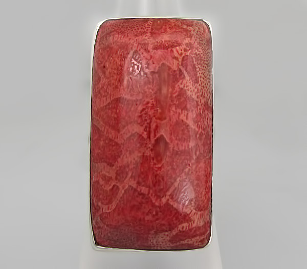 Кольцо с крупным кораллом