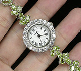 Часы на браслете с перидотами Серебро 925