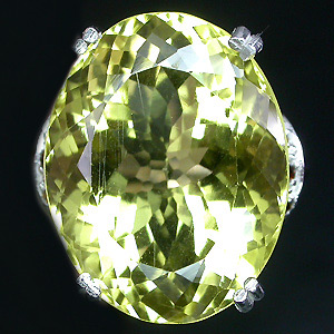 Эффектное кольцо с крупным цитрином