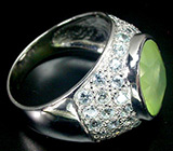 Кольцо с яблочным пренитом и топазами Серебро 925