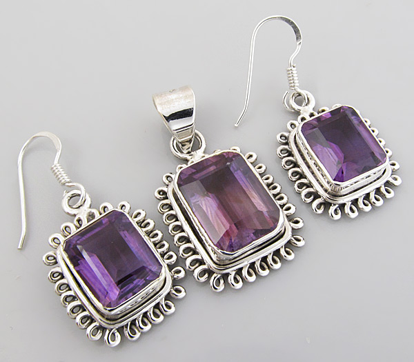 Комплект с аметистами