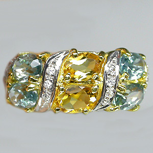 Элегантное кольцо с цитринами и цирконами