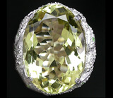 Массивное кольцо с крупным цитрином, цаворитами и бесцветными топазами Серебро 925