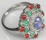Кольцо с сапфиром, изумрудами и корнелианами Серебро 925