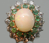 Кольцо с белым solid опалом, изумрудами и цирконами Серебро 925
