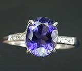 Элегантное кольцо с превосходным иолитом и бесцветными топазами Серебро 925
