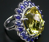Замечательное кольцо с цитрином в окружении кабошонов синих сапфиров Серебро 925