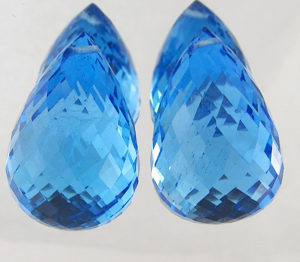 Пара топазов 42,78 карат