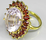 Замечательное кольцо с розовым кварцем и гранатами Серебро 925