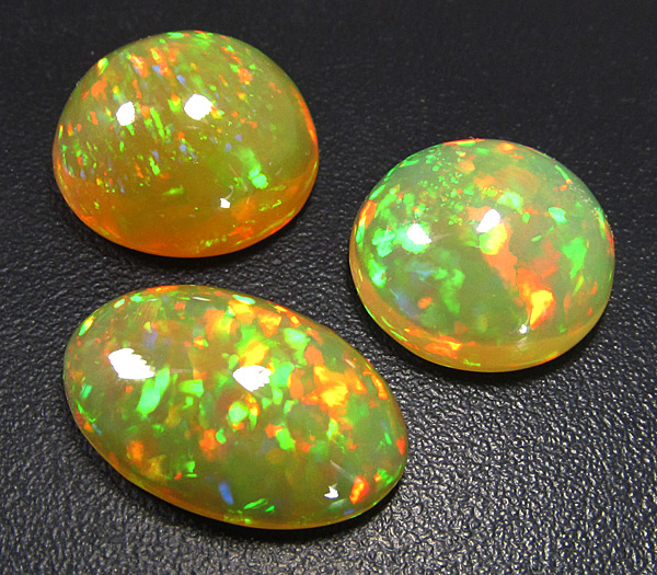 Набор превосходных кристаллических опалов 7,56 карат