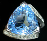 Элегантное кольцо с небесно-голубым топазами Серебро 925