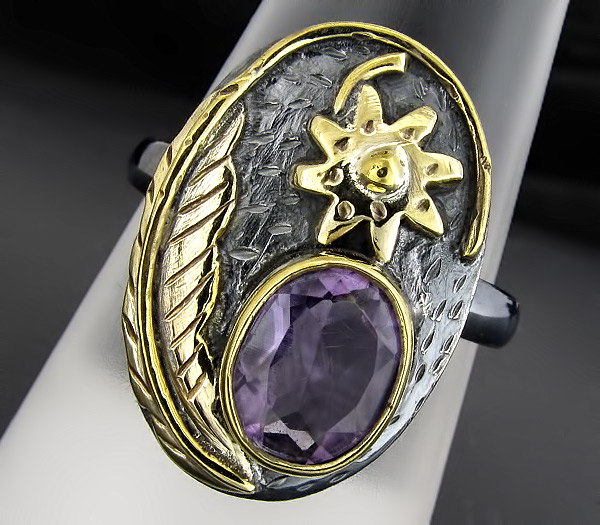 Оригинальное кольцо с аметистом