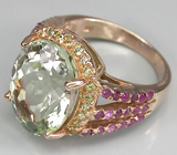 Кольцо с зеленым аметистом, перидотами и пурпурными сапфирами Серебро 925