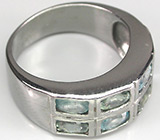 Кольцо с зелеными сапфирами и голубыми цирконами Серебро 925