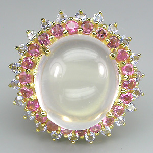 Замечательное кольцо с кабошоном кварца, розовыми турмалинами и танзанитами