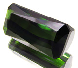 Крупный зеленый турмалин 15,73 карат 