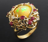 Авторское кольцо с эфиопским опалом, рубинами и бриллиантами Золото