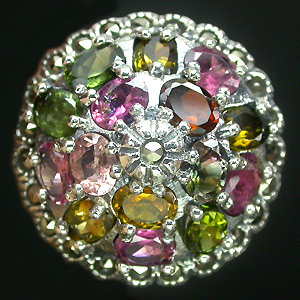 Праздничное кольцо с разноцветными турмалинами и марказитами