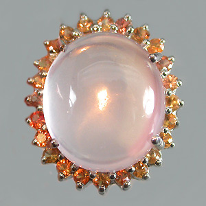 Кольцо с розовым кварцем и золотисто-оранжевыми сапфирами