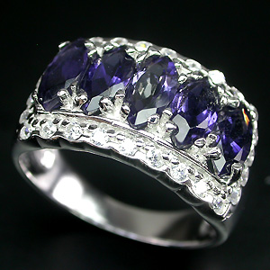 Кольцо из коллекции "Mia" с иолитами