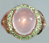 Кольцо с розовым кварцем и цаворитами гранатами Серебро 925