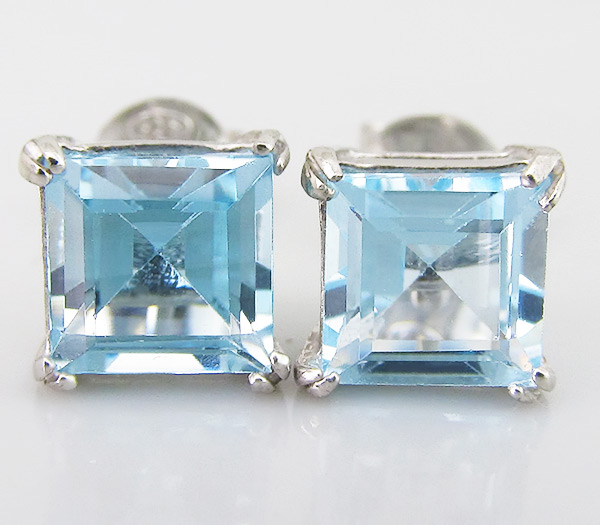 Пусеты с топазами