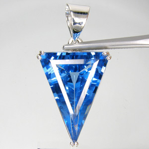 Коллекция "Perfection". Кулон с топазом