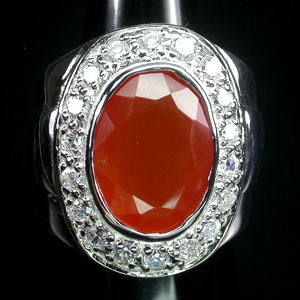 Массивное кольцо с корнелианом