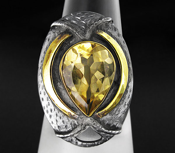 Оригинальное кольцо с цитрином