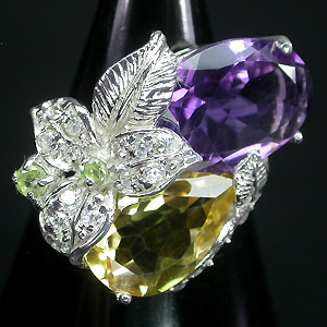 Великолепное кольцо с аметистом, цитрином и перидотами