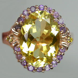 Замечательное кольцо с цитринами и аметистами