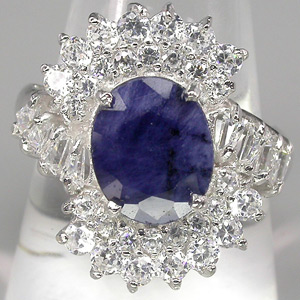 Кольцо с насыщенно-синим сапфиром