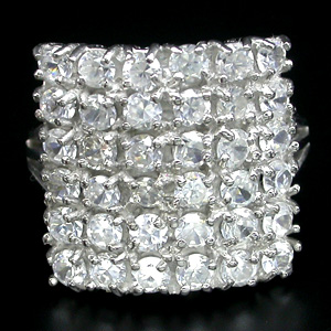 Кольцо с бесцветными цирконами