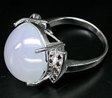 Кольцо с кабошоном халцедона и гранатами Серебро 925