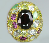 Кольцо из коллекции "Mia" со спессартином и родолитами гранатами, изумрудами, топазами и перидотами Серебро 925