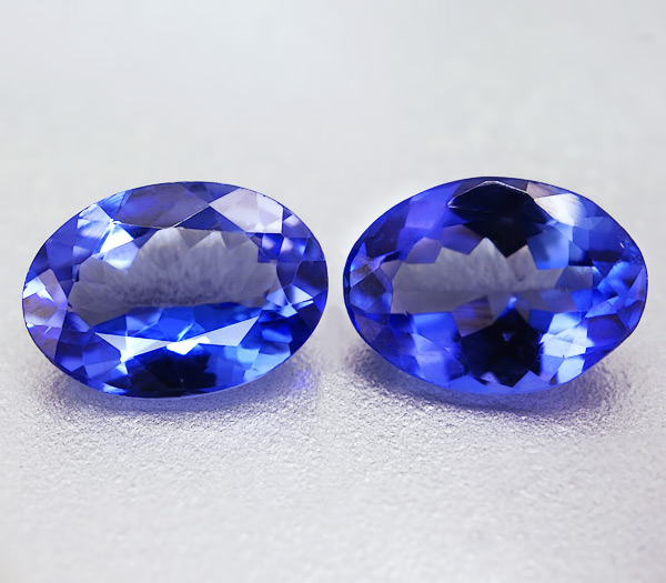 Пара танзанитов 1,42 карат