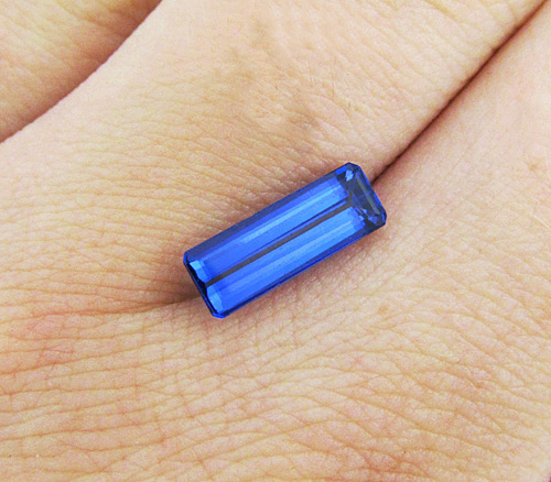 Танзанит 2,39 карат 