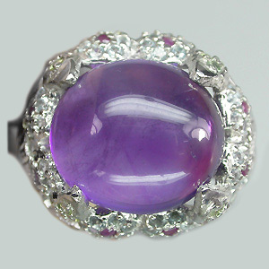 Крупное кольцо со сливовым аметистом, перидотами, топазами и сапфирами