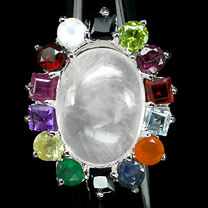 Праздничное кольцо с самоцветами