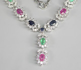 Превосходное колье с сапфирами и изумрудами Серебро 925