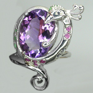 Кольцо с аметистом, изумрудами и сапфирами