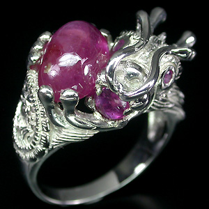Кольцо "Дракон" с розовыми сапфирами