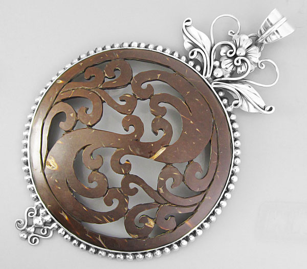 Кулон с кокосовым деревом