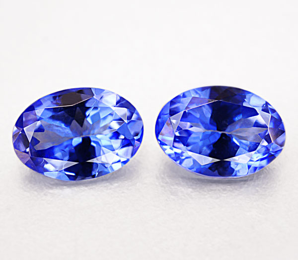 Пара танзанитов 1,45 карат