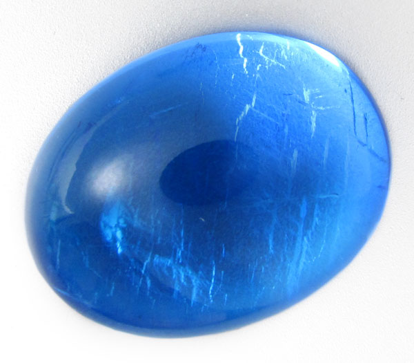 Крупный кабошон топаза 75,73 карат