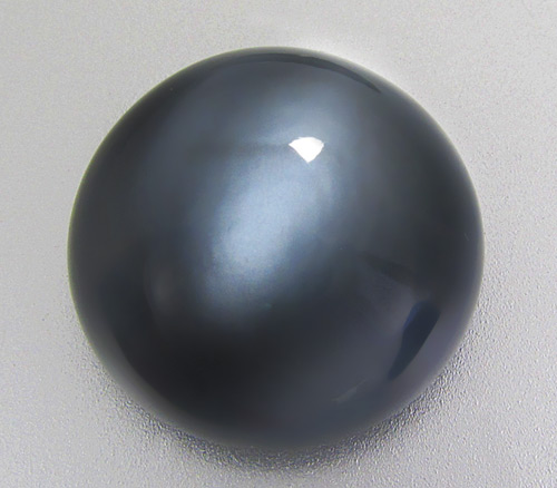 Лунный камень с эффектом кошачьего глаза 42,28 карат