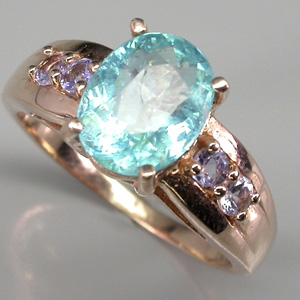 Кольцо из коллекции "Mia" с "неоновым" апатитом и танзанитами