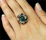 Кольцо с зеленым агатом, изумрудами, цирконами, аметистами и гранатами Серебро 925